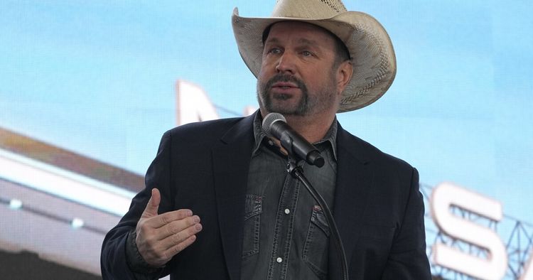 Garth Brooks